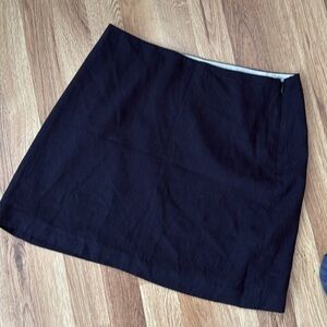 Treasure and bond size 6 like new Black subtle pin stripe Mini Pencil Skirt